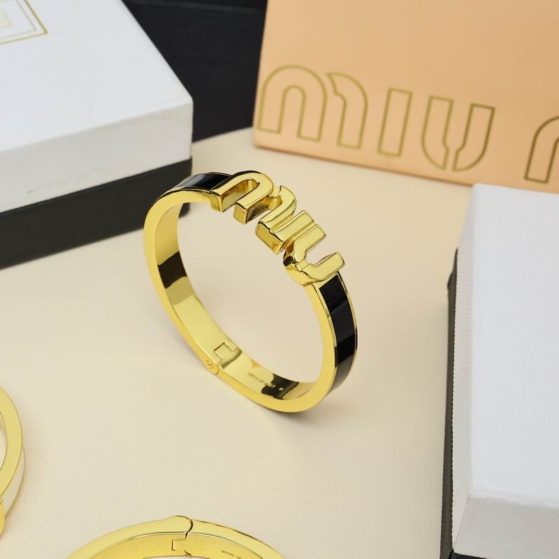 MiuMiu Bracelet 10yxq02